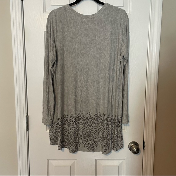 Soma Hi-Low Hem 3/4 Sleeve Top - Picture 4 of 4